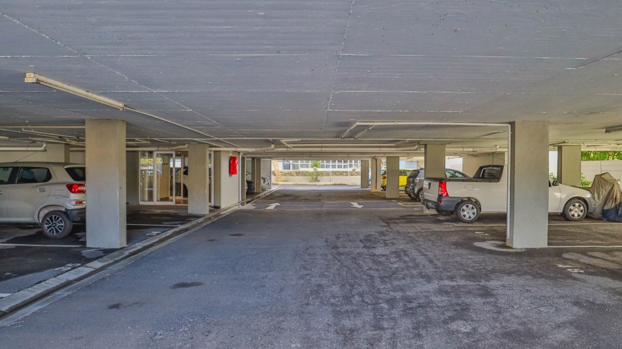 To Let 1 Bedroom Property for Rent in Diep River Western Cape